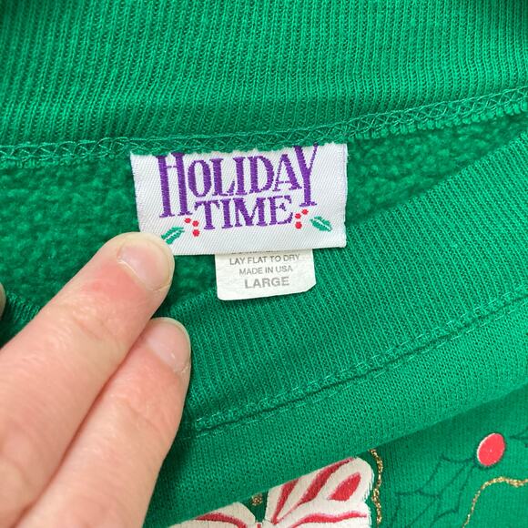 Vintage Green Christmas Crew Neck Sweatshirt - Picture 4 of 4